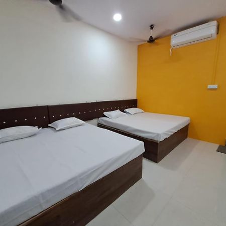 Shree Sawariya Yatri Grah Hotel Ujjain Bagian luar foto