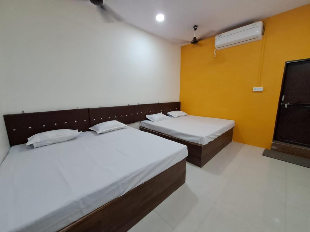 Shree Sawariya Yatri Grah Hotel Ujjain Bagian luar foto