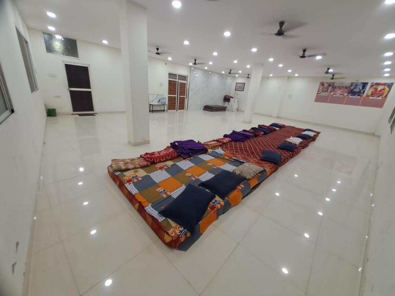 Shree Sawariya Yatri Grah Hotel Ujjain Bagian luar foto
